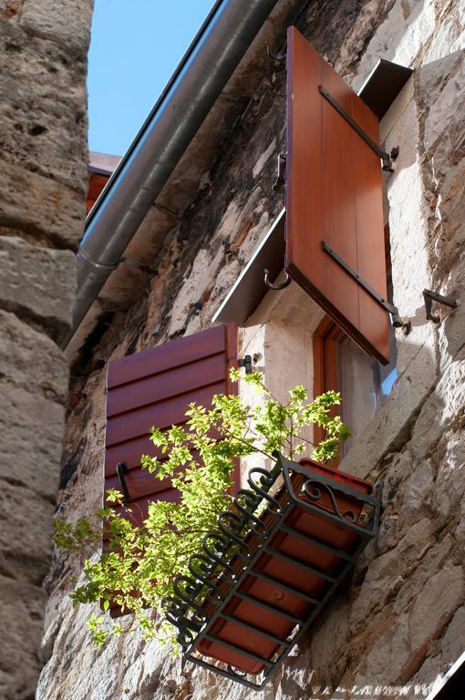 Apartments Salvezani Σπλιτ Εξωτερικό φωτογραφία