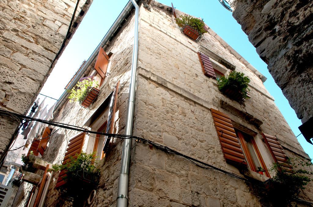 Apartments Salvezani Σπλιτ Εξωτερικό φωτογραφία