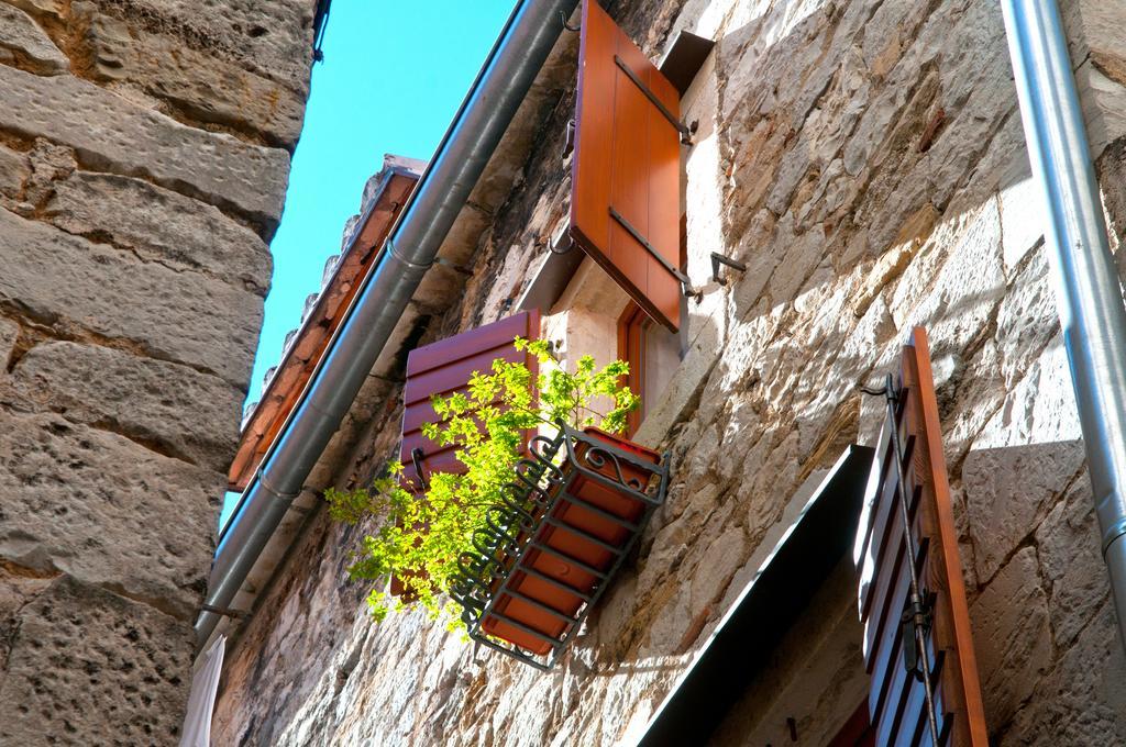 Apartments Salvezani Σπλιτ Εξωτερικό φωτογραφία