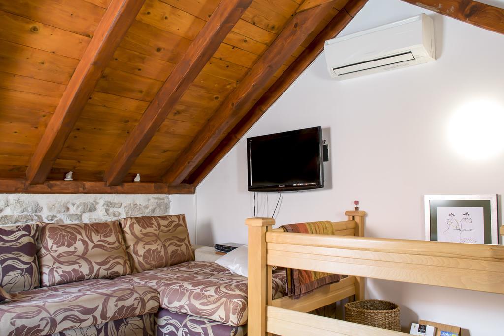 Apartments Salvezani Σπλιτ Εξωτερικό φωτογραφία