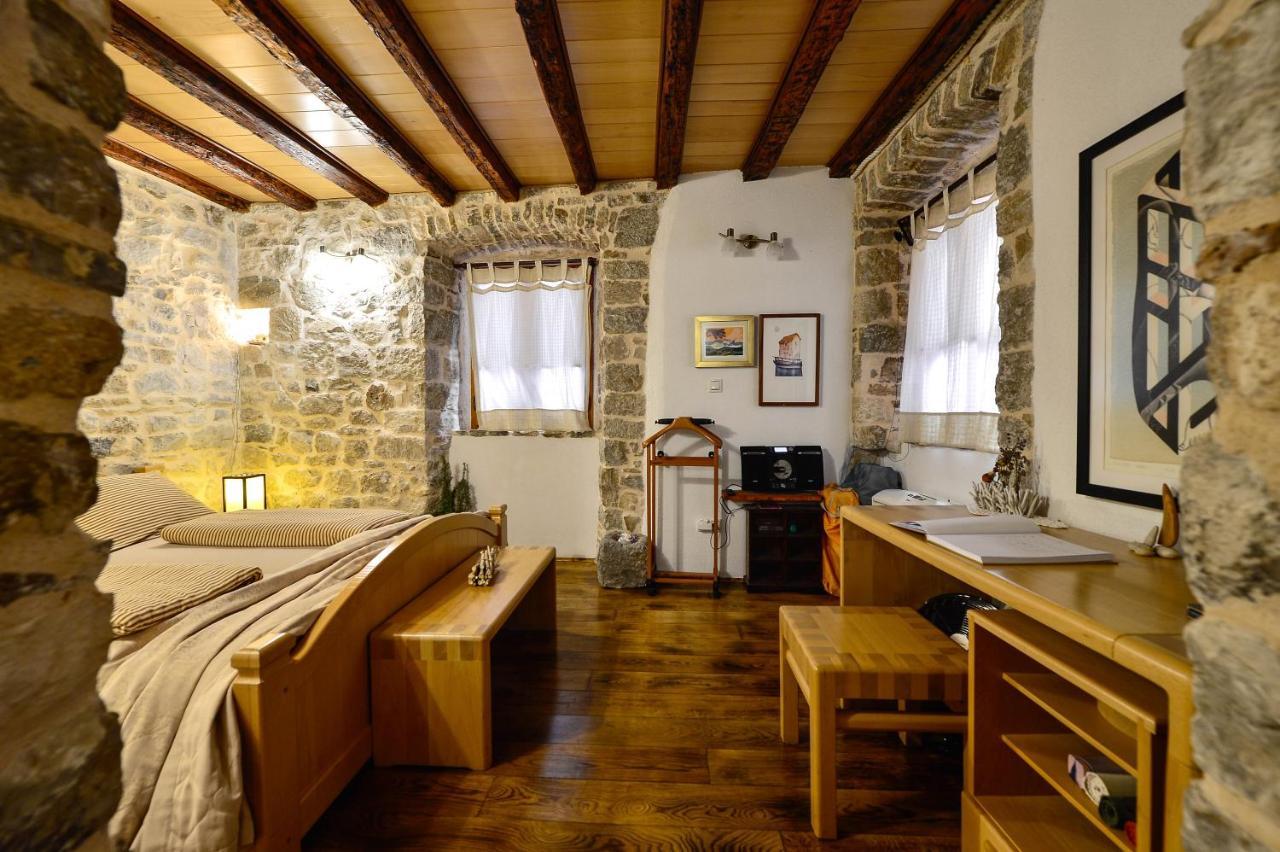 Apartments Salvezani Σπλιτ Εξωτερικό φωτογραφία