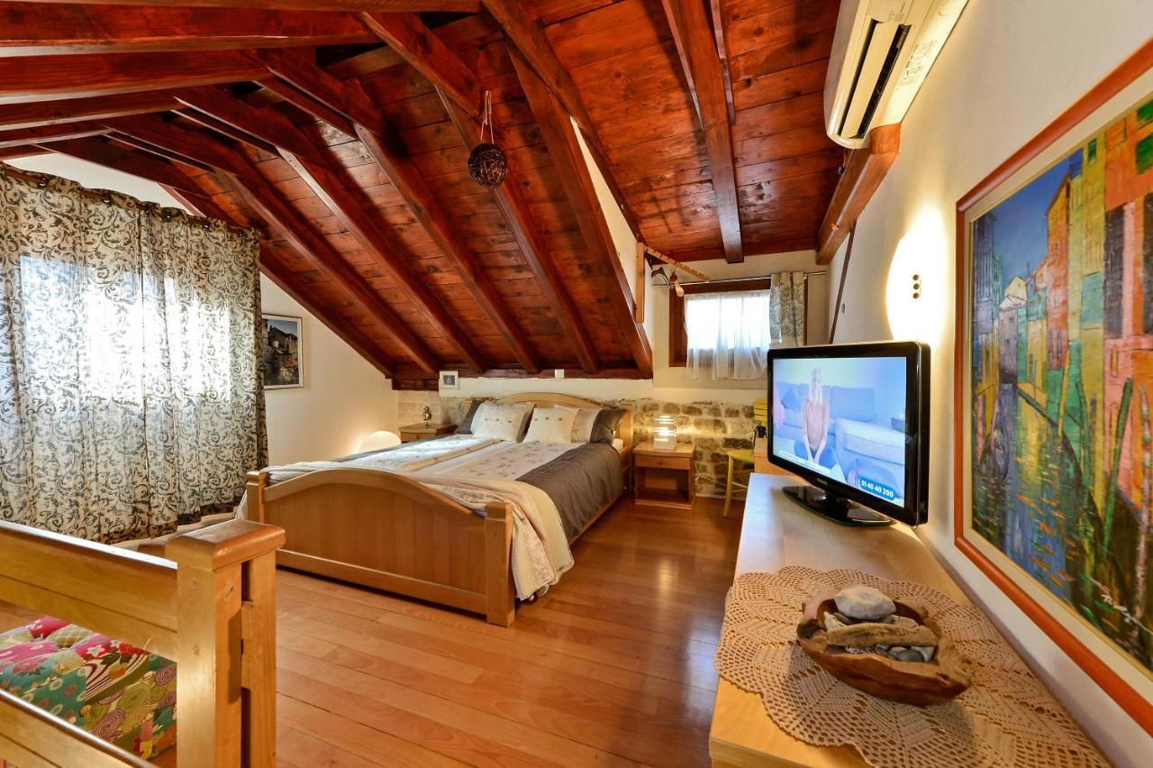 Apartments Salvezani Σπλιτ Εξωτερικό φωτογραφία