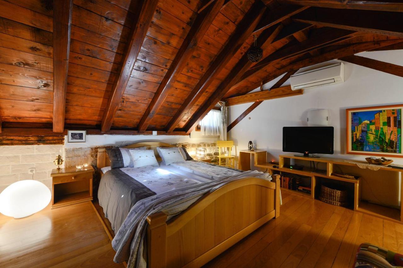 Apartments Salvezani Σπλιτ Εξωτερικό φωτογραφία